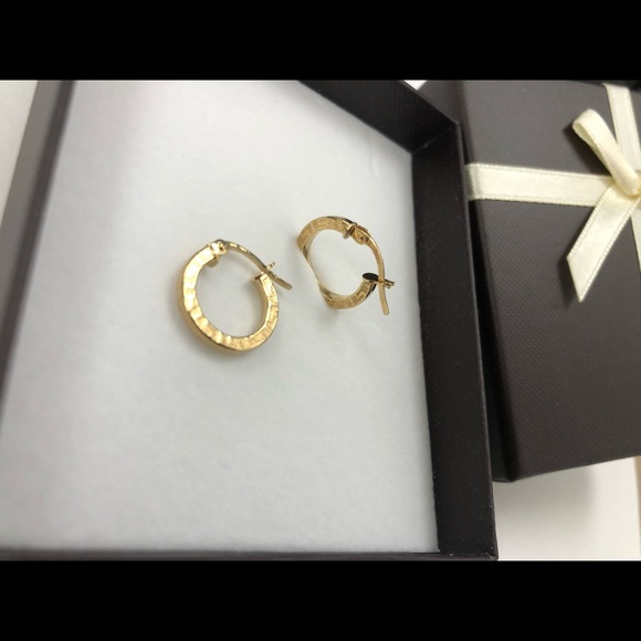 14K Yellow Gold Greek key Tubular Hoop Earrings 14mm - Picture 1 of 2